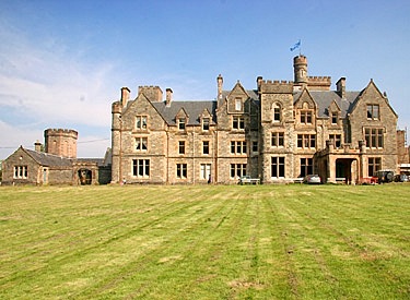 Duncraig Castl;e